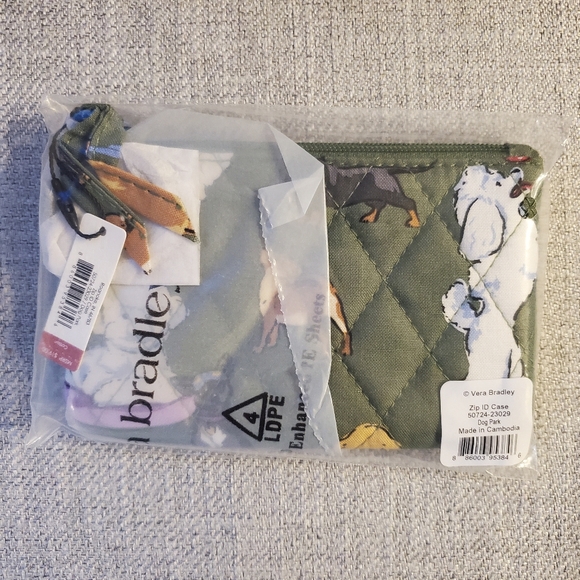 Vera Bradley Dog Park Zip ID Case - Picture 4 of 4